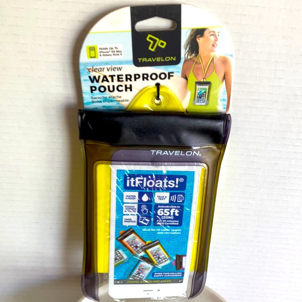 TRAVELON WATER PROOF POUCH